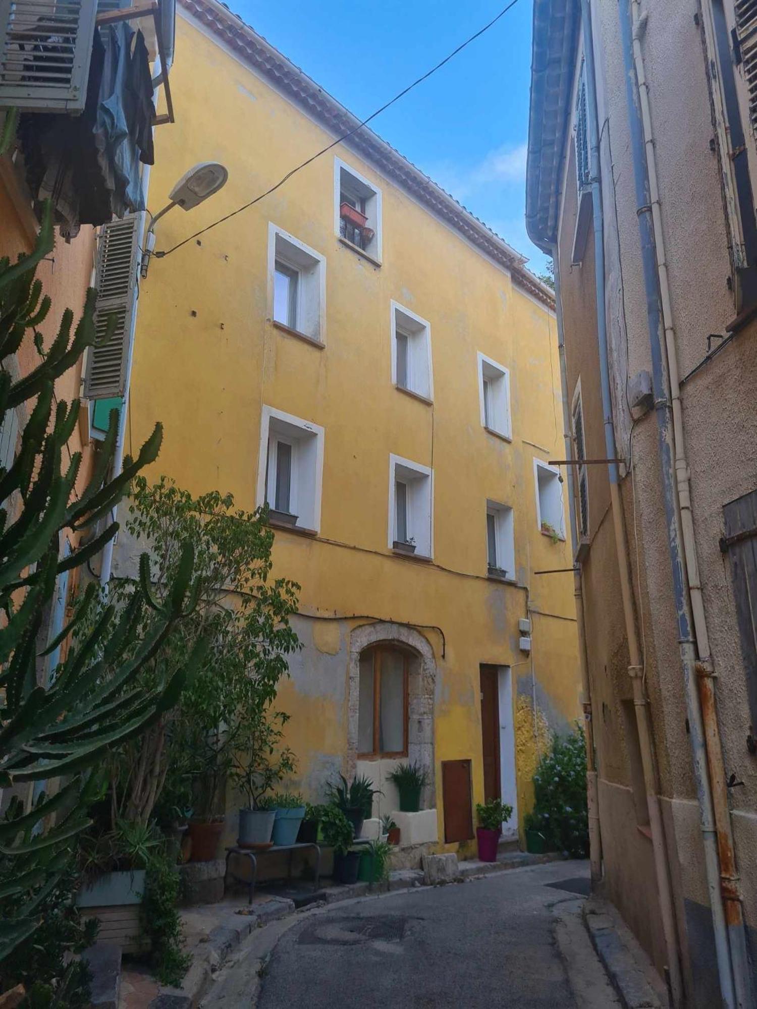 Le Viala, Studio Dans Le Centre Historique De Hyeres Exterior photo